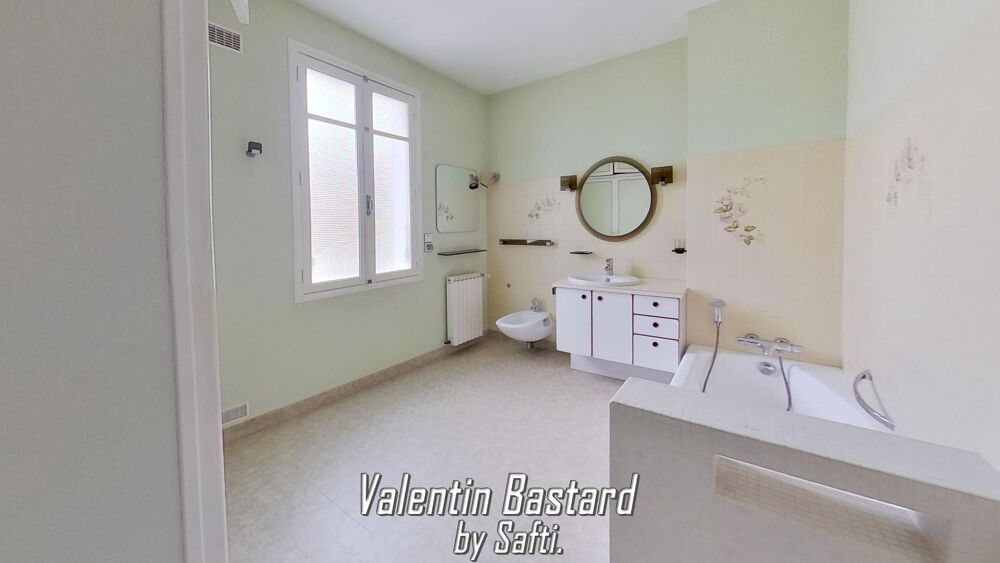 Vente Maison Maison hypercentre Blere