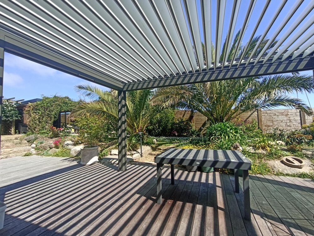 Charme de lancien, confort contemporain  Maison de 180 m² à Saint-Pol-de-Léon