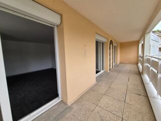 Vente Appartement 92 m² - 3 CHAMBRES - BALCON & GARAGE DOUBLE Villiers-le-bacle