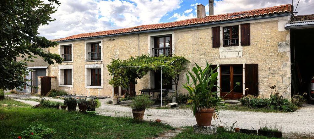 Vente Maison Grande Maison de famille VILLENEUVE LA COMTESSE Villeneuve-la-comtesse
