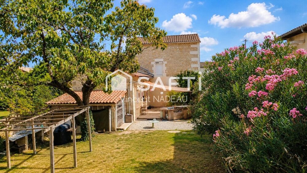 Maison en pierre - 10 pièces - 200 m²