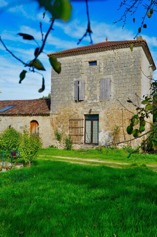  Maison à vendre 10 pièces 840 m²
