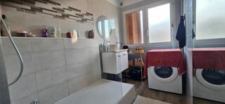  Appartement à louer 4 pièces 66 m²