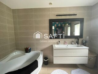  Maison � vendre 6 pi�ces 150 m�