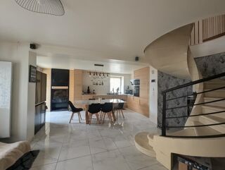  Maison � vendre 15 + pi�ces 486 m�