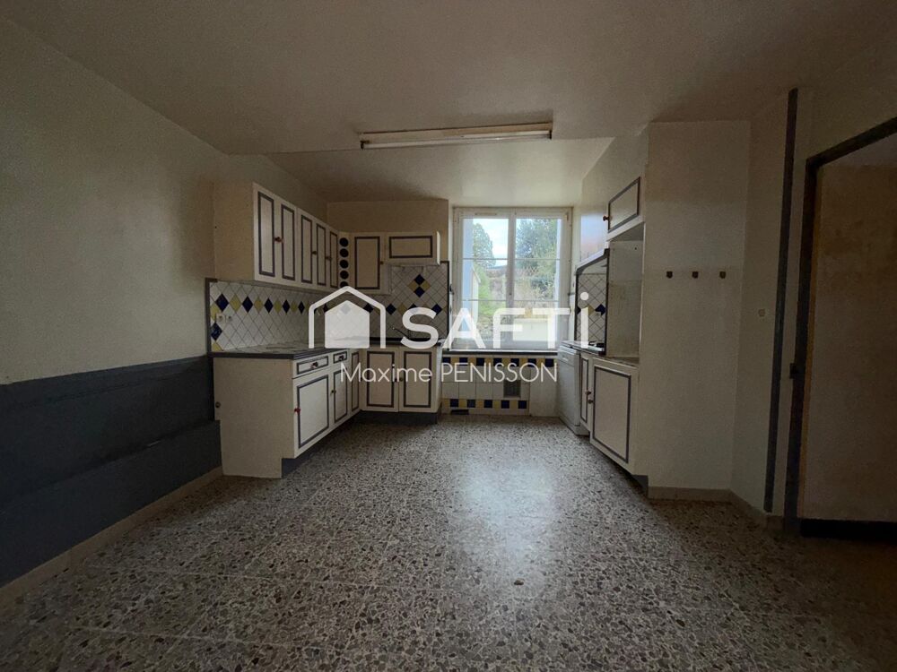 Maison de ville 98 m²  3 chambres  Centre-ville de Mamers