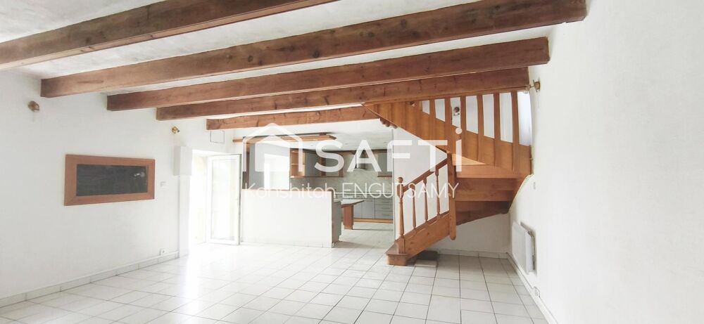 Maison de ville 123 m² , 4 chambres, petit jardin