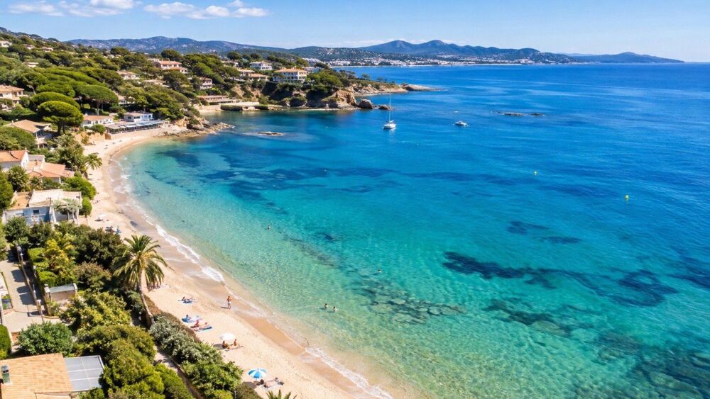 Vente Maison Découvrez cette charmante maison à 150m de la mer Sainte-maxime