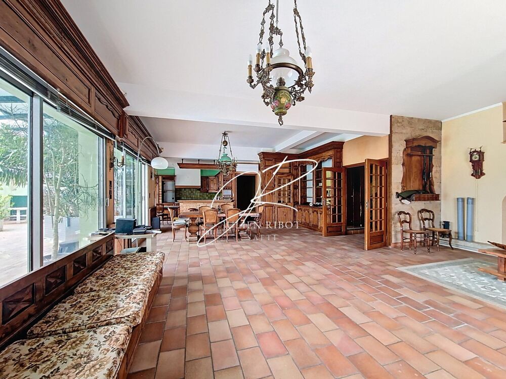 Appartement T5 4 chambres 177 m² terrasse, piscine