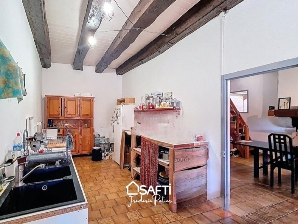 Vente Maison Corps de ferme de 7 pièces, 3 chambres et deux dépendances attenantes Savignac-de-duras