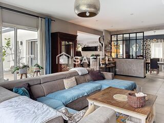  Maison � vendre 5 pi�ces 204 m�