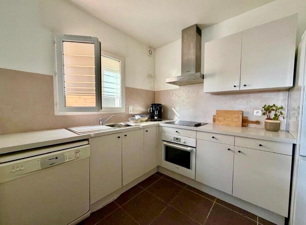 Vente Appartement T2 BIS EN REZ-DE-JARDIN Carqueiranne
