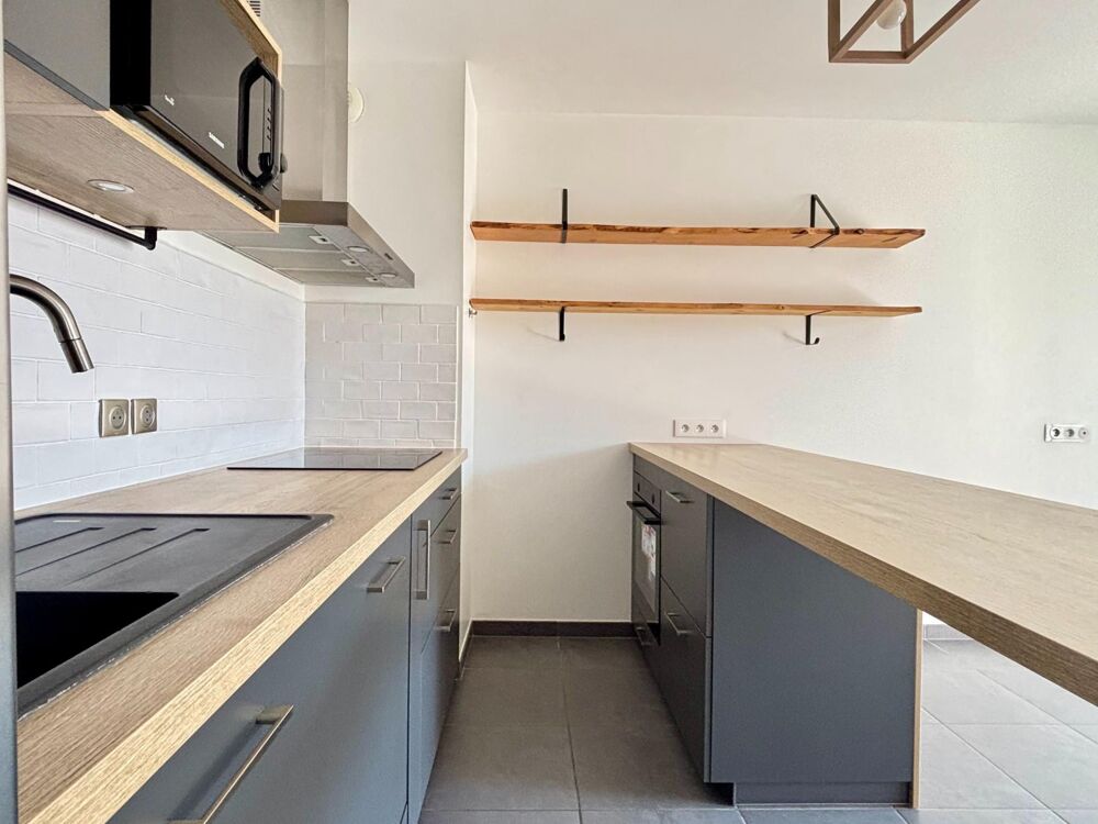Très beau T3 en duplex et balcon+ 1 parking sous sol + 1 parking aérien