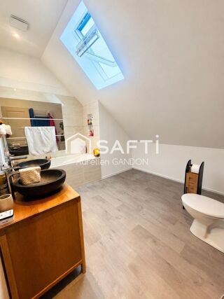  Maison à vendre 6 pièces 134 m²