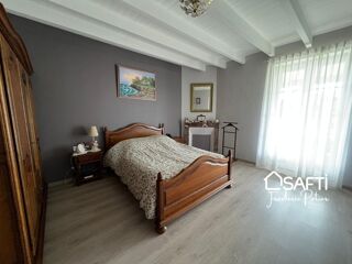  Maison  vendre 9 pices 275 m