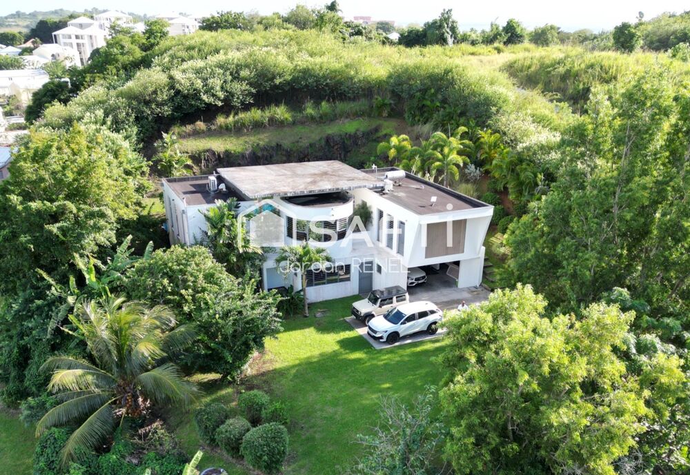 � vendre  Maison Sainte-Luce (97228)