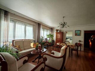  Appartement à vendre 5 pièces 104 m²