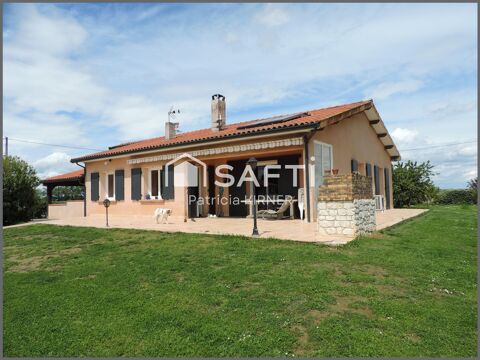   Maison de plain-pied avec activ professionnelle. Maison - 6 pice(s) - 234 m