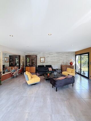  Maison � vendre 8 pi�ces 144 m�