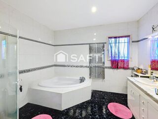  Maison à vendre 5 pièces 166 m²