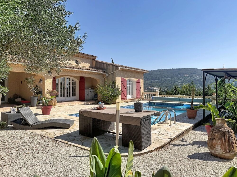 A vendre/ Maison de 144m² avec piscine.