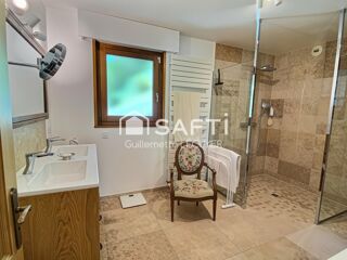  Maison à vendre 8 pièces 222 m²