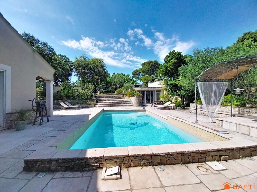 Vente Maison Villa de prestige, dépendances, piscine, garages. Nimes