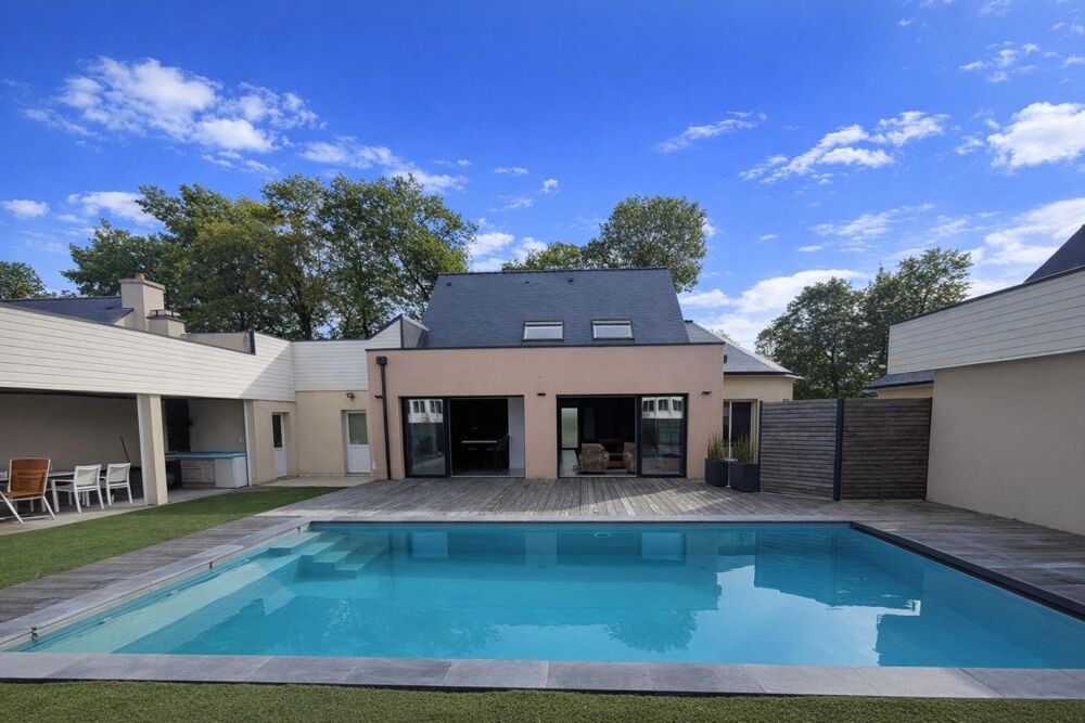 Vente Maison Centre Ville, commerces à pieds, 4 chambres, Terrain 600 m² Locmine