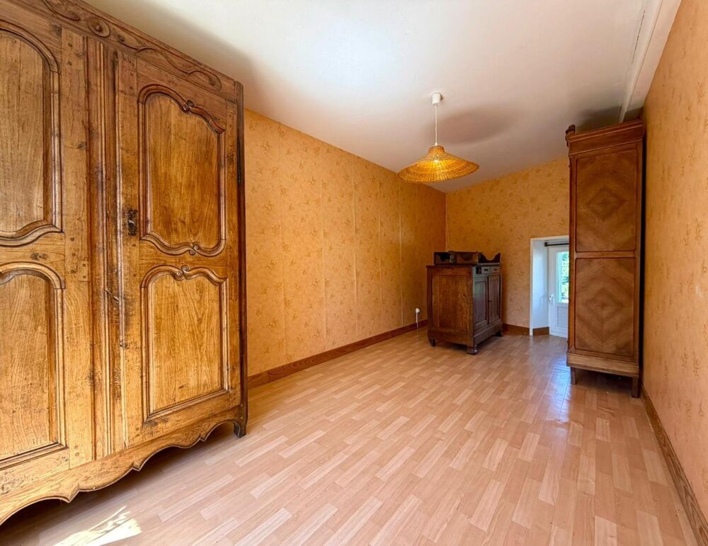Vente Maison Maison d'habitation de 90m² avec grange Saint-pardoux-le-neuf
