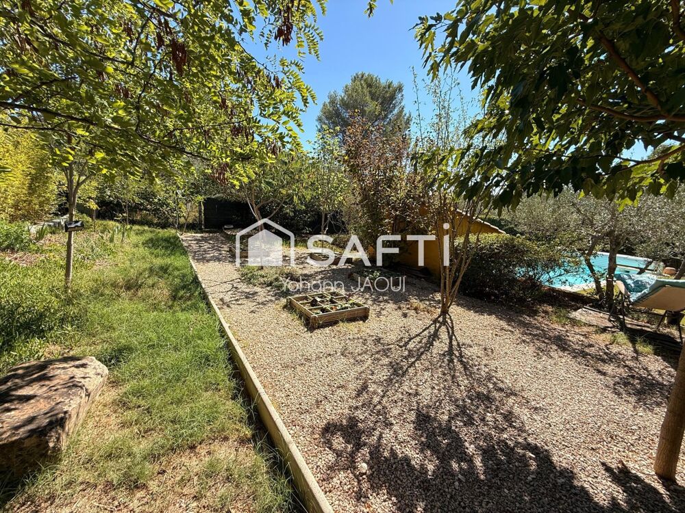En exclusivité au Val  Maison de plain-pied avec piscine sur 2 000 m² de terrain