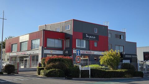 Murs commerciaux libres d'environ 1 150 m&sup2; avec rampe v&eacute;hicules, parking commun et visibilit&eacute; maximale. Id&eacute;al activit&eacute; ou invest 1690000 83160 La valette-du-var