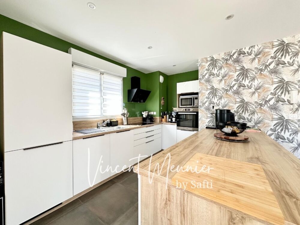 Vente Appartement Appartement rénové / 3 Chambres / 2 Parkings Saint-maurice-de-beynost