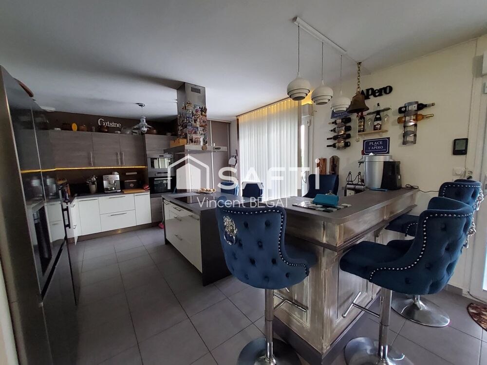 Vente Maison Pavillon de 2015 plain-pied 4 chambres piscine Voulx