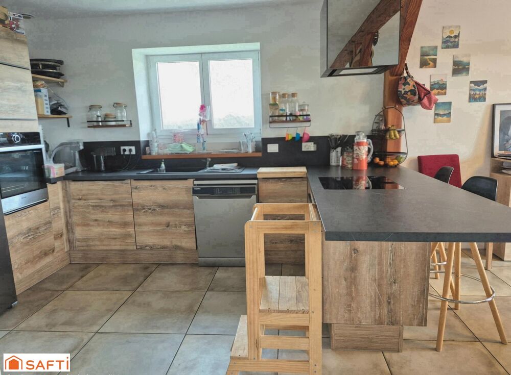 Jolie maison rénovée avec Hangar