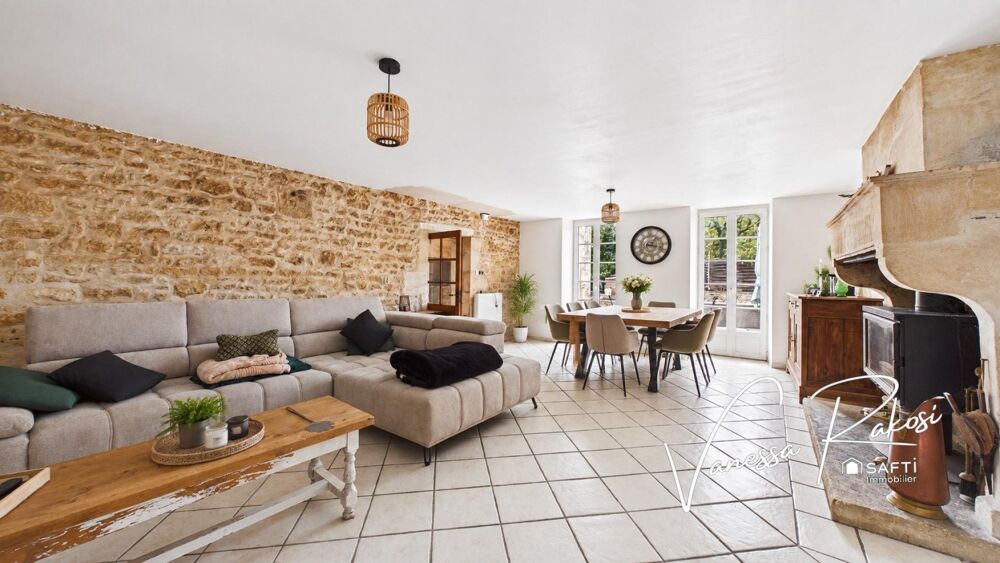 Vente Maison Maison Charentaise de 150 m² Dépendances et 2000m² de jardin Les nouillers