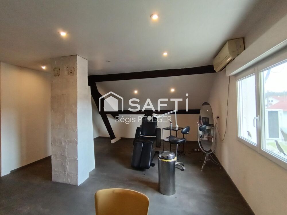 Maison Joncherey, bien située sur un beau terrain