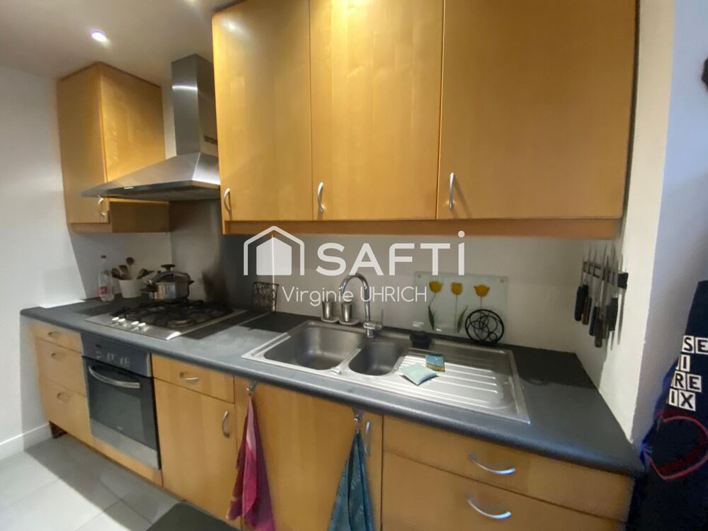 Vente Maison Maison de caractère , T6, de 200m2, sur un terrain paysager, à vendre au Manet, à Montigny-Le-Bretonneux Montigny-le-bretonneux