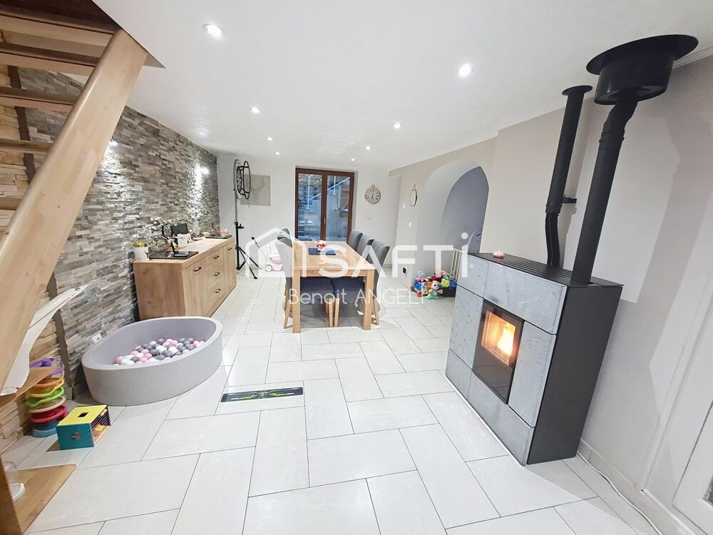 Très belle maison mitoyenne entièrement rénovée