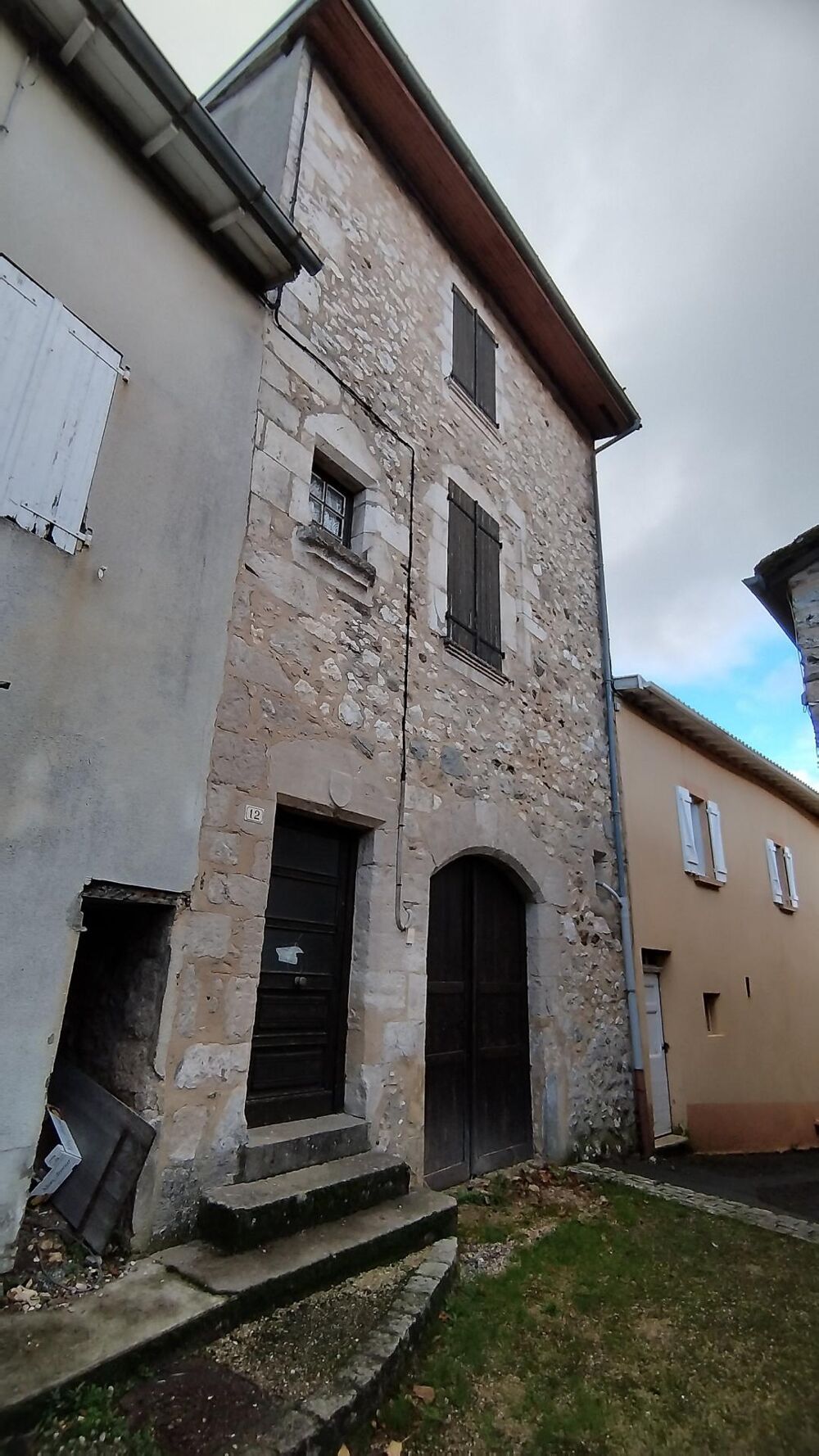 Vente Maison Idéal investissement locatif . A rénover. Asprieres