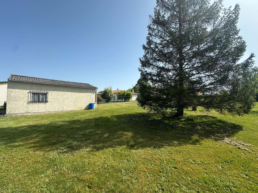 Vente Terrain Terrain à bâtir au calme de 845 m² avec garage et carport – Fargues-Saint-Hilaire Fargues-saint-hilaire