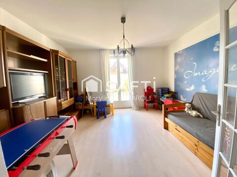  Appartement � louer 8 pi�ces 202 m�