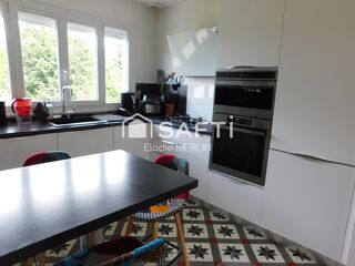  Maison � vendre 6 pi�ces 198 m�