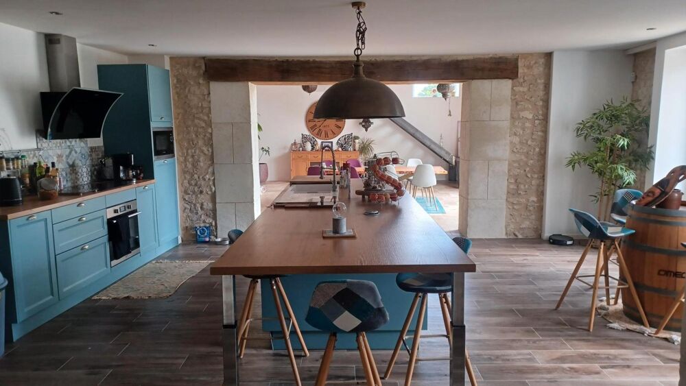 � vendre  Maison Cierzac (17520)