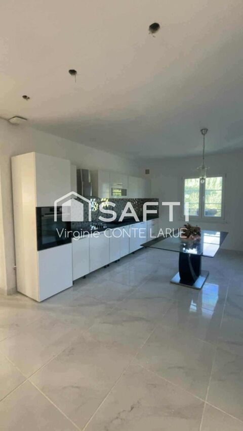   Maison de Ma�tre Maison - 6 pi�ce(s) - 228 m�