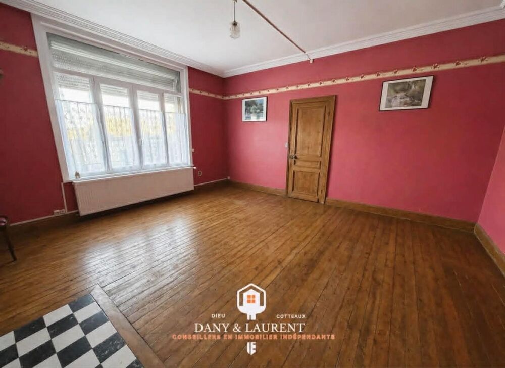 Maison de maître avec un potentiel de prés de 400m² exploitable