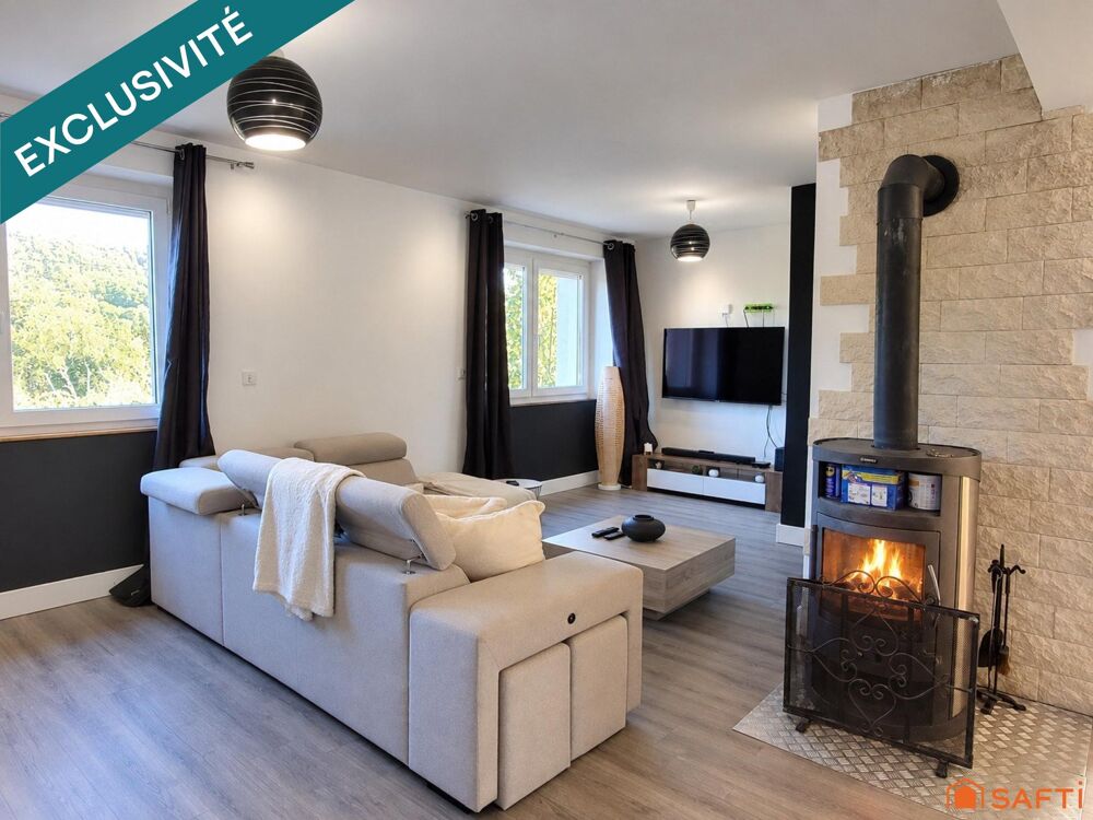 Élégante maison familiale avec piscine - 118m² à Devecey