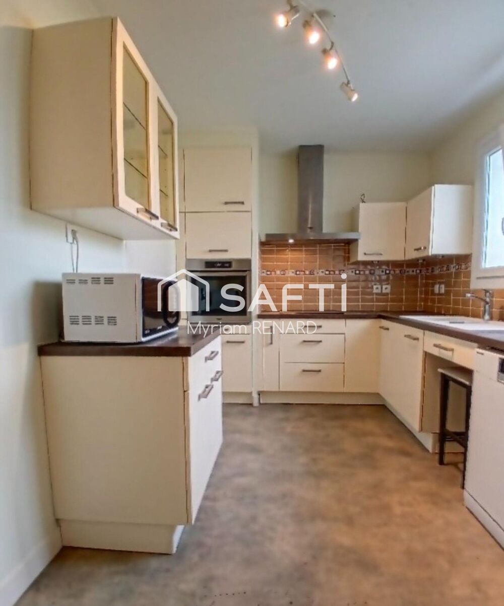 Vente Appartement Élégant appartement en centre-ville, idéal pour une profession libérale Saintes
