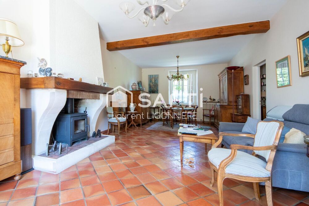 Vente Maison Authentique propriété en pierre avec grange, cave voûtée Bernay-vilbert