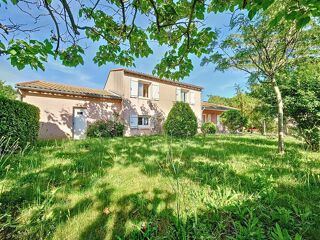  Maison à vendre 8 pièces 162 m²