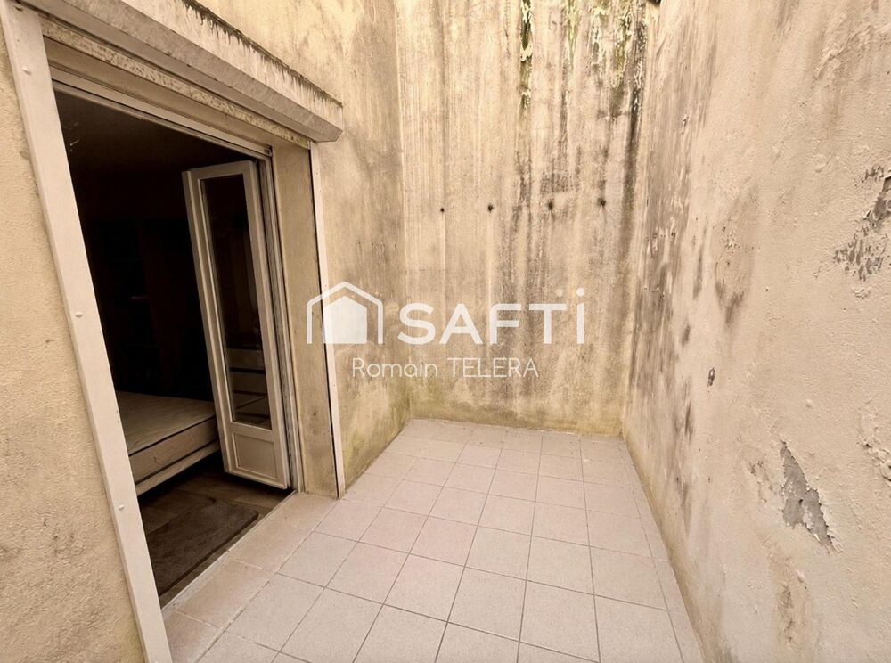 Vente Appartement Saint-Michel / Porte de la Monnaie : T2 de 35 m² avec une courette et une cave, proche du tramway Bordeaux